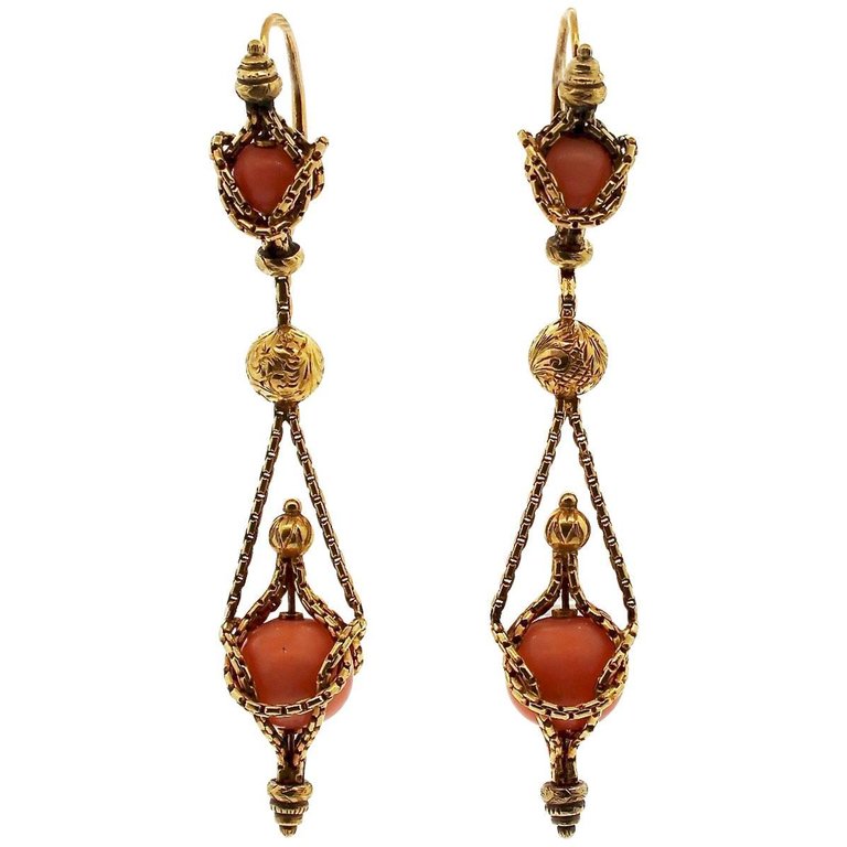 Blithe Coral Earrings in 18K Yellow Gold