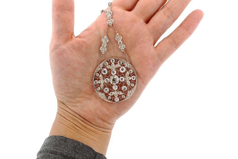 Edwardian Platinum Diamond Sautoir Pendant Necklace, circa 1910
