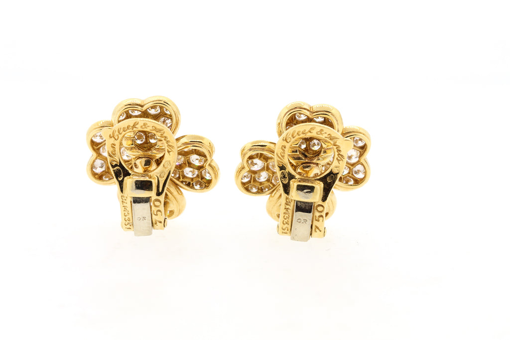 Van Cleef & Arpels Yellow Gold Diamond Cosmos Flower Earrings